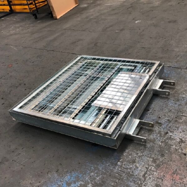 Forklift Safety Cage Bolted 2